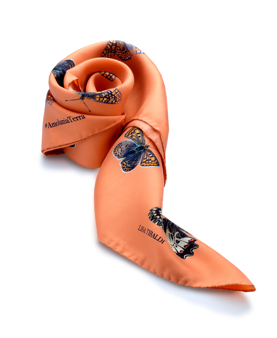 Lisa Tibaldi Terra Mia Foulard Collection 100% seta Made in Italy moda ecosostenibile sustainable fashion square silk scarf Dis.02 Farfalle della Terra Aurunca colore Lobster